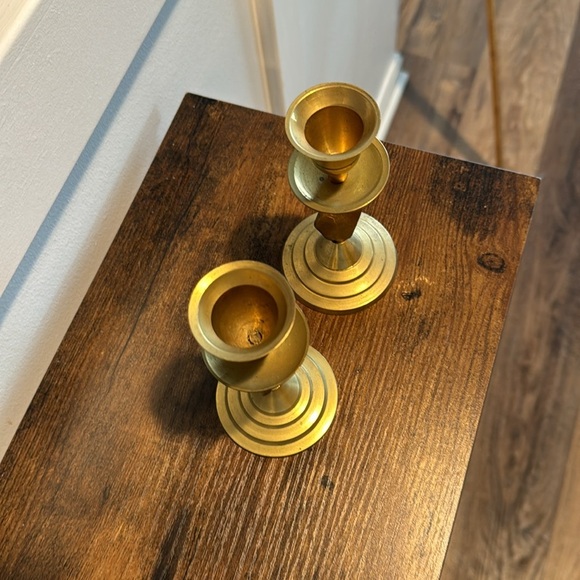 1970s Pair Of Vintage Brass Gold Twisted Candlestick Holders - Picture 3 of 6